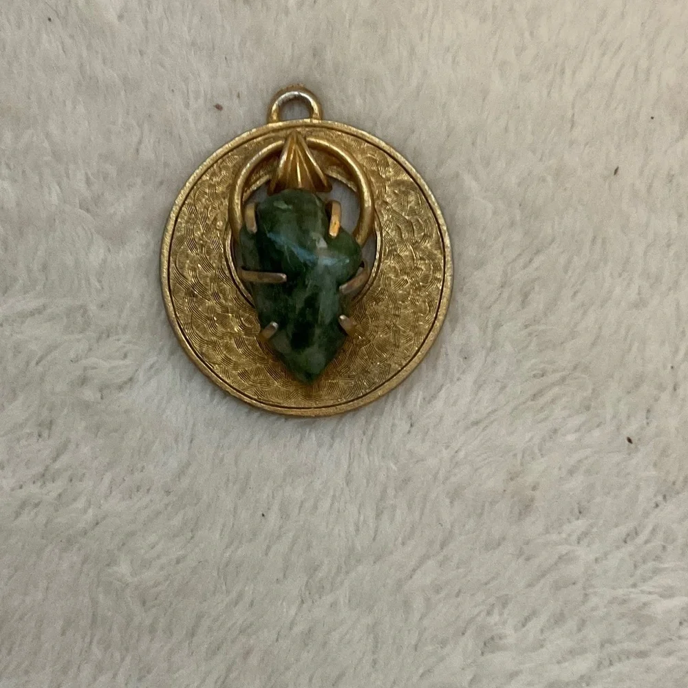 Elegant Gold and Green Brooch